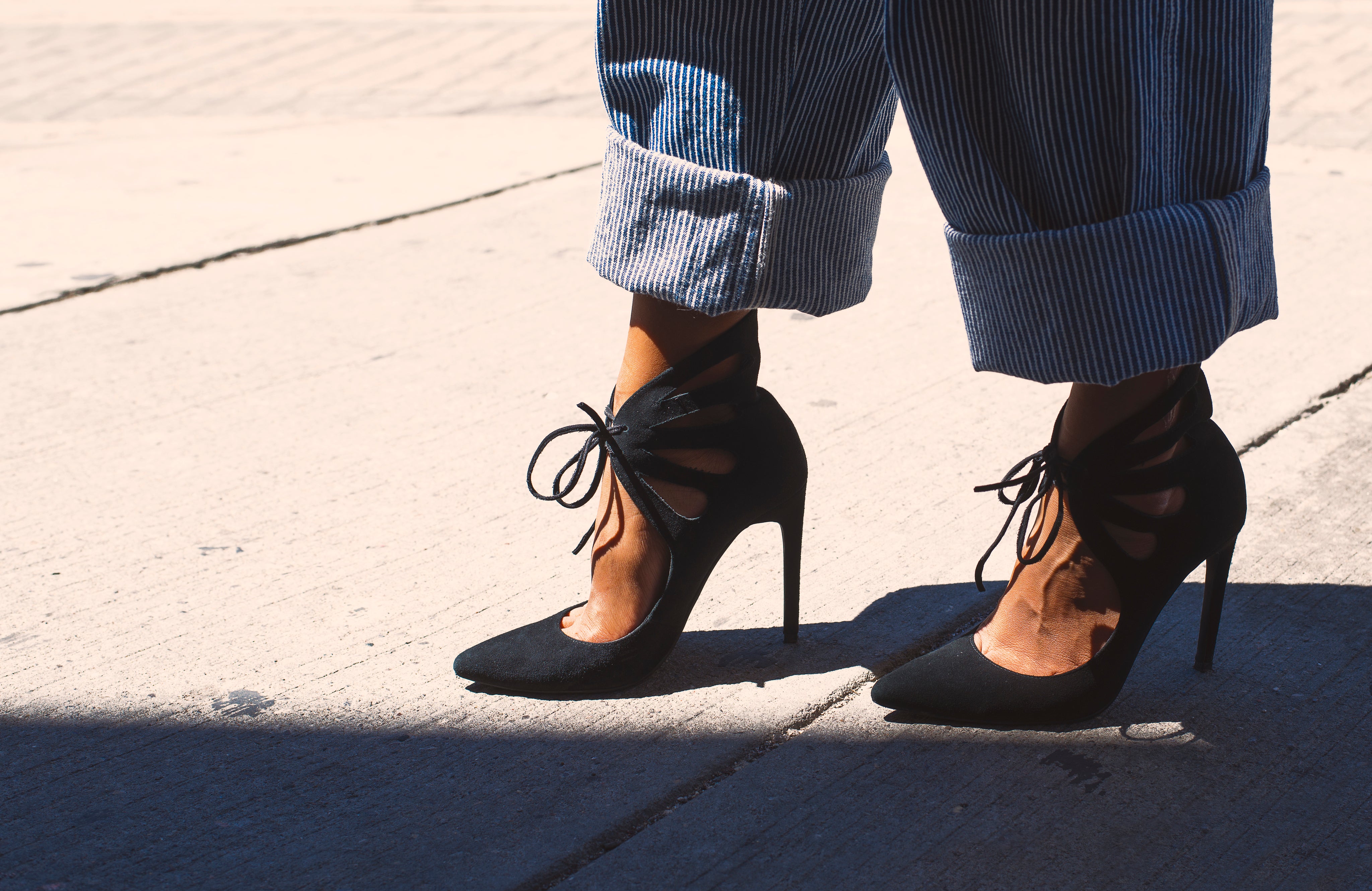 high-heels-with-baggy-fashion.jpg